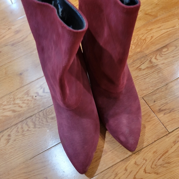 Boots - Picture 4 of 4